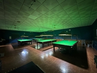 busy restaurant bar snooker - 1