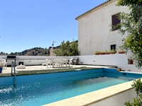 6 licenced tourism apartments - 2
