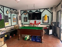 well-known british cafe bar - 3