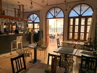 well-presented turnkey café bar - 1