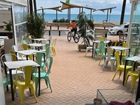 seafront ice cream parlour - 3