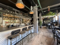 trendy restaurant with terrace - 3