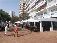 established seafront fuengirola café - 2