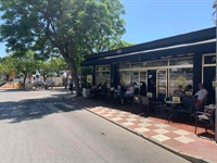 popular café great location - 1