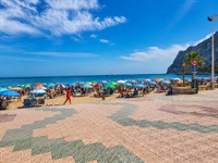 three exclusive seafront commercial - 2
