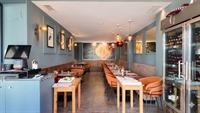 rare freehold restaurant for - 2
