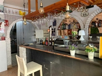 well-presented turnkey café bar - 3