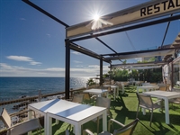 beach front international restaurant - 3