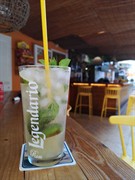 bar with prime beachfront - 3