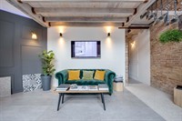 commercial premise with tenant - 1