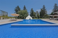 holiday complex with garden - 2
