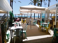 fully equipped seafront ice - 1