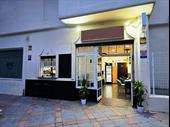 recently refurbished fully equipped