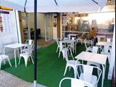fully equipped central cafe