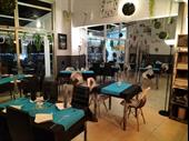 well-known restaurant algorfa