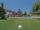 holiday complex with garden