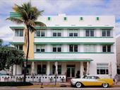 building to renovate playa