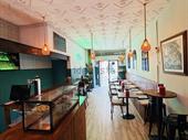 established café-bar for transfer